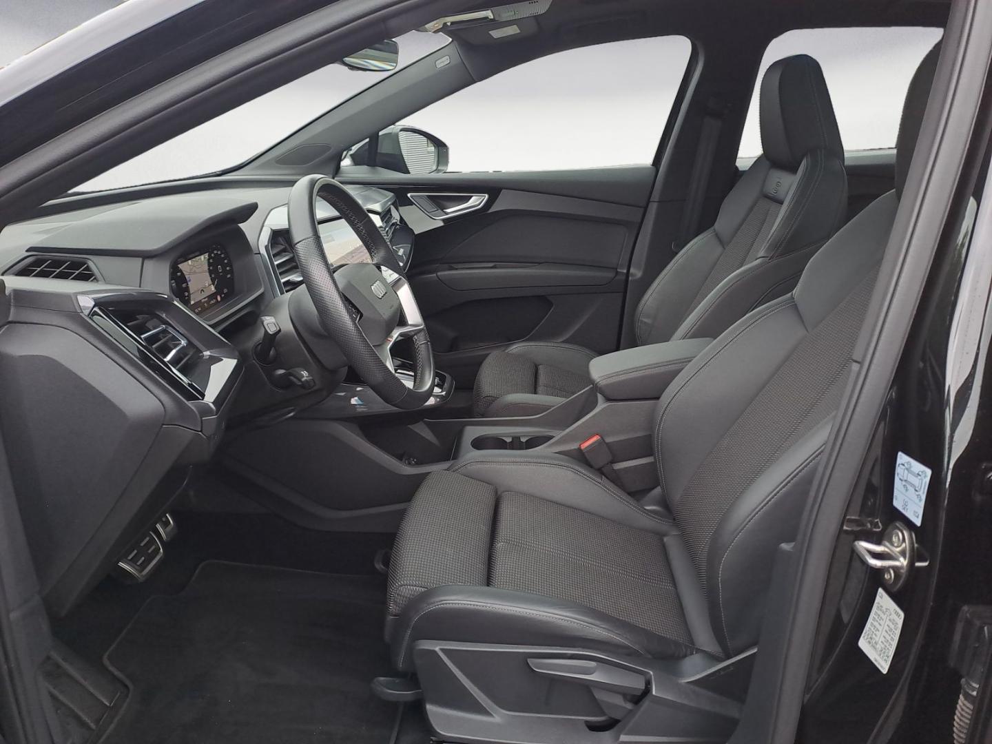 Image about Audi Q4 e-tron 40 e-tron