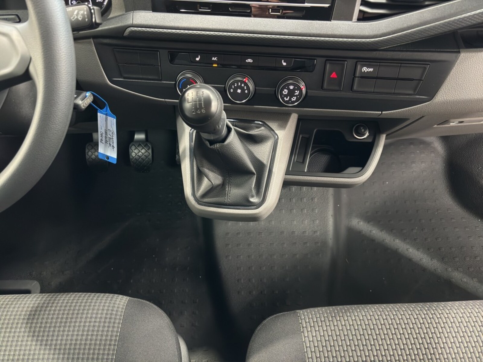 Volkswagen T6.1 Transporter Kasten kurzer Radstand – Bild 12