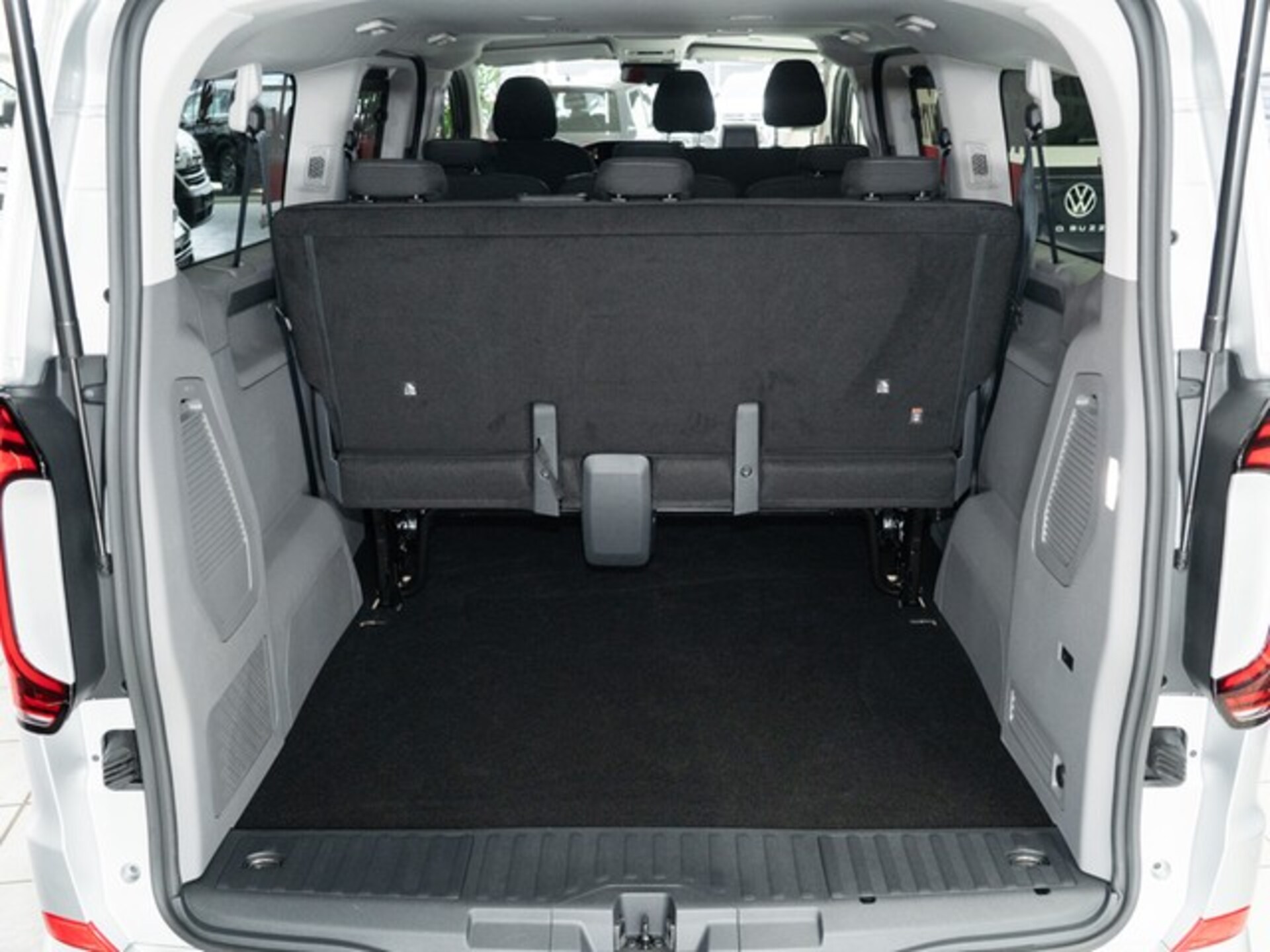 Volkswagen Caravelle langer Radstand Style