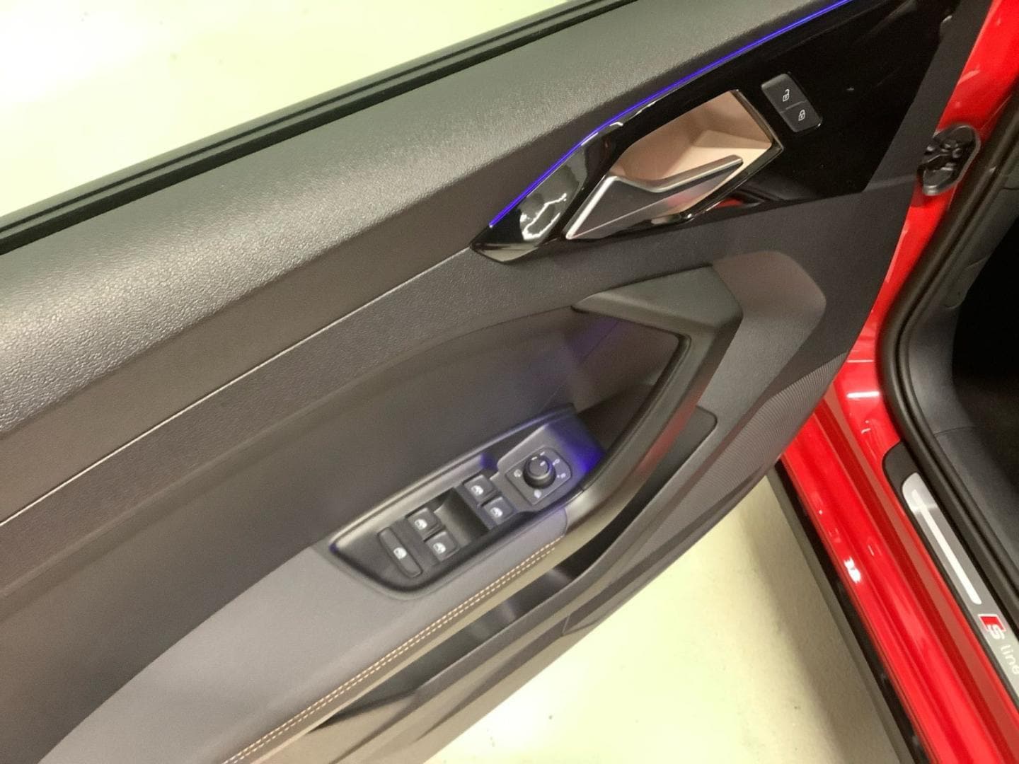 Bild über Audi A1 Sportback S line 25 TFSI S tronic - für weitere Informationen kontaktieren Sie den Audi Partner