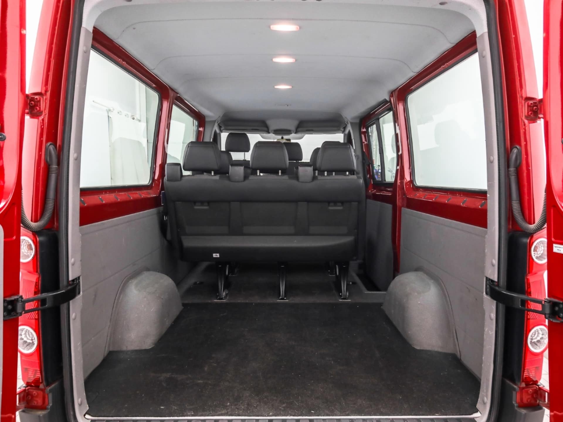 Volkswagen Crafter Kombi mittlerer Radstand