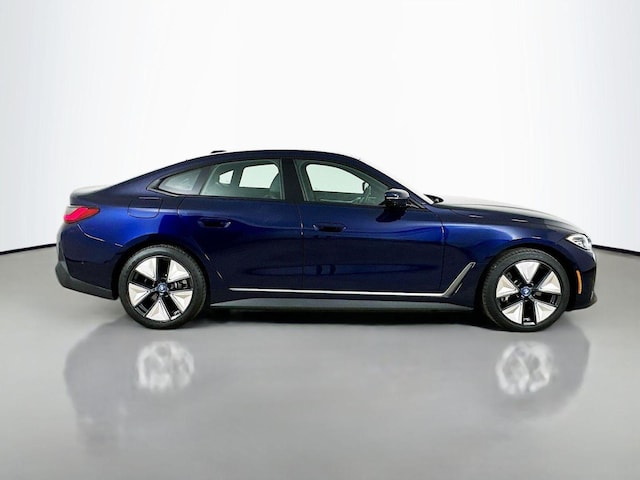 2023 BMW i4