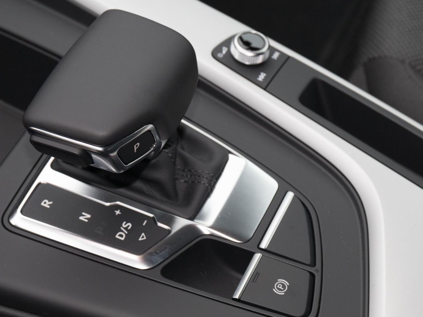 Image about Audi A4 Avant 40 TFSI S tronic