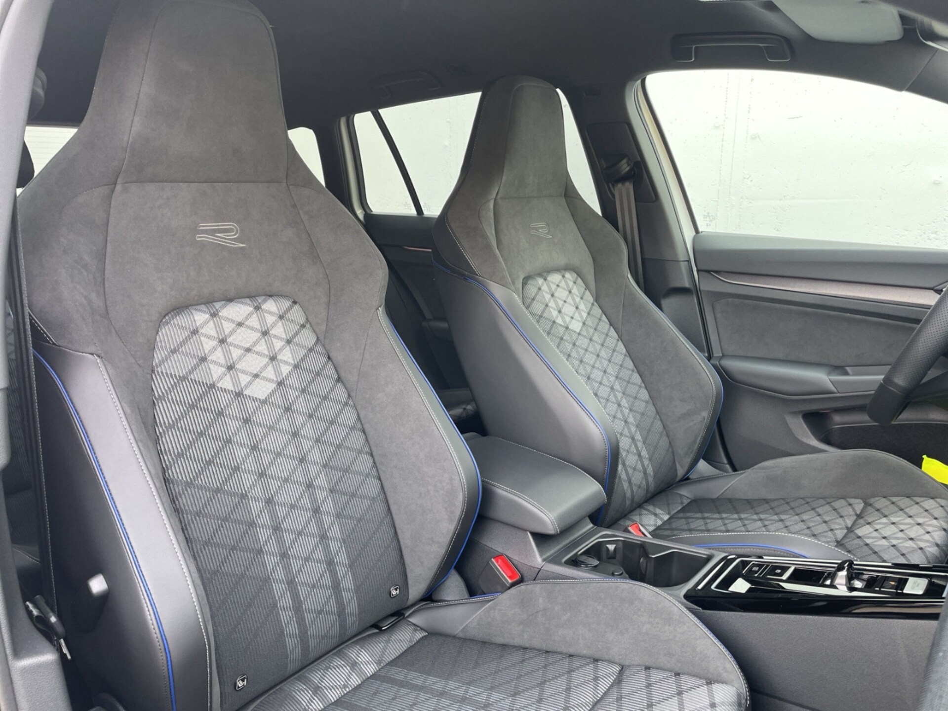 Volkswagen Golf Variant R-Line