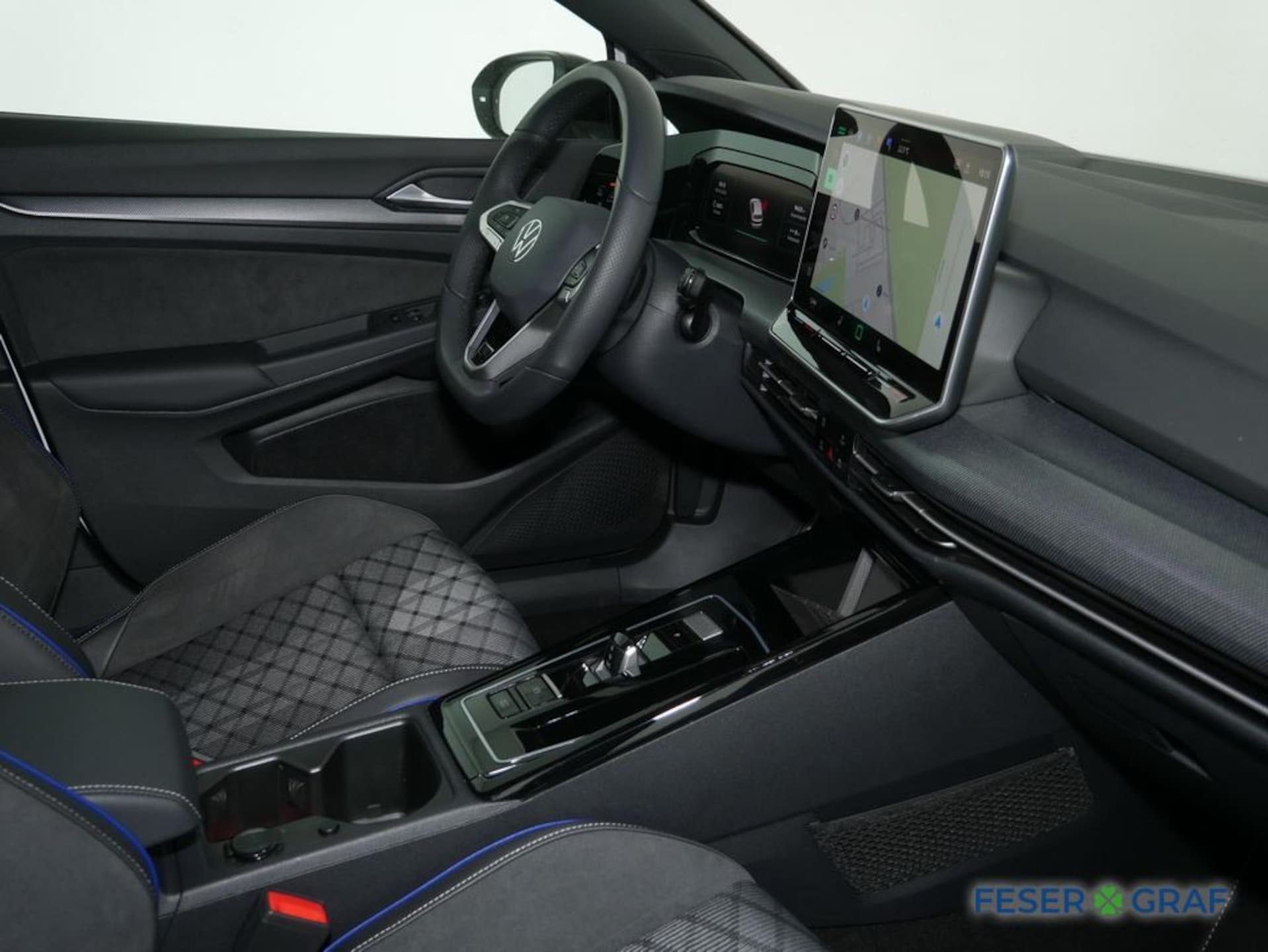 Volkswagen Golf R-Line