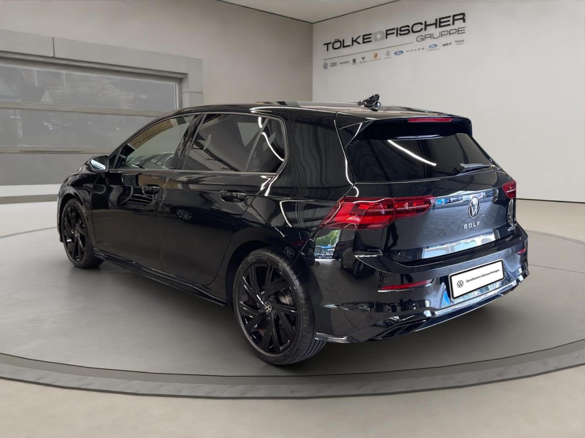Volkswagen Golf R-Line