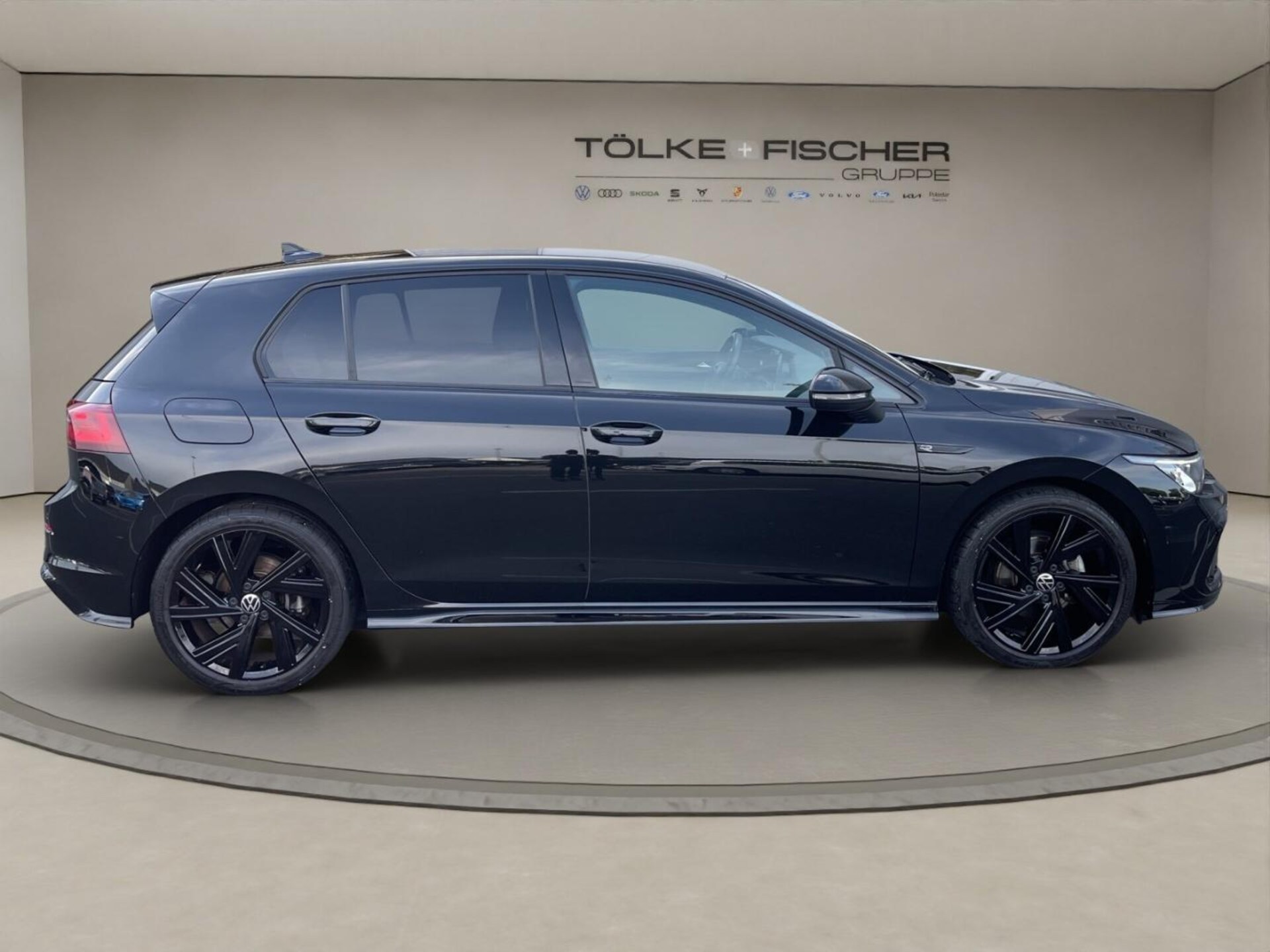 Volkswagen Golf R-Line