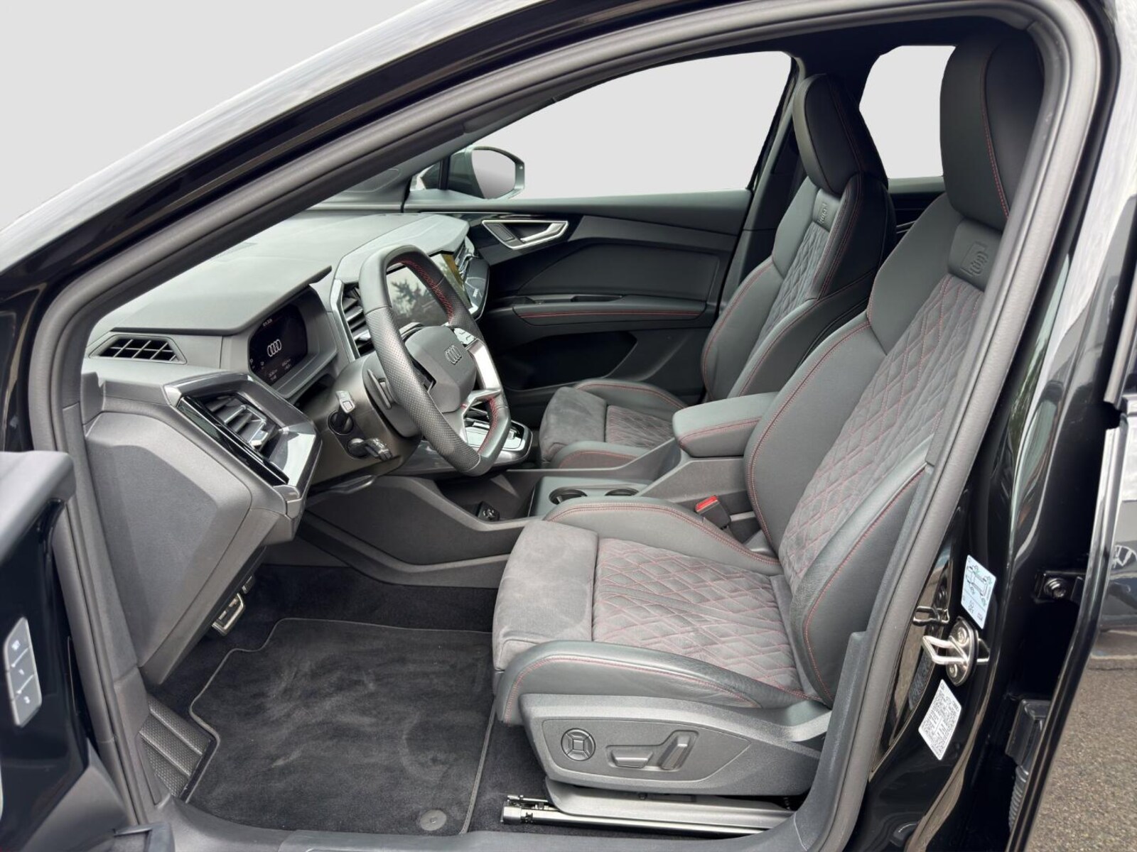 Audi Q4 Sportback e-tron – Bild 9