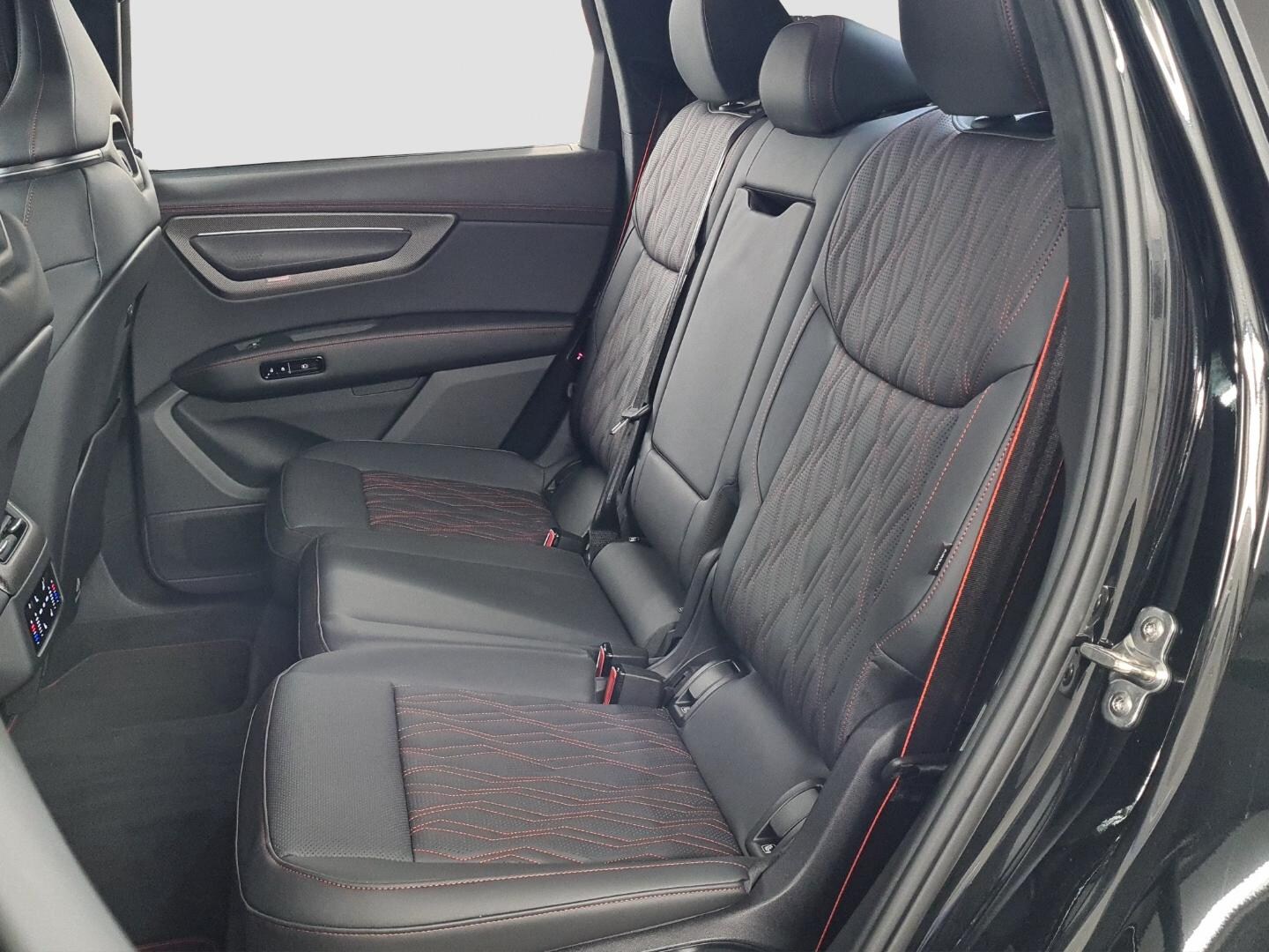 Bild über Audi Q7 SUV TDI quattro 220 kW tiptronic - für weitere Informationen kontaktieren Sie den Audi Partner