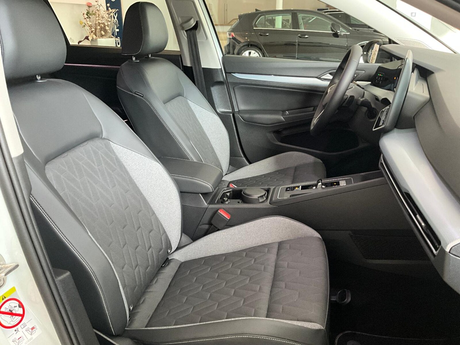 Volkswagen Golf Variant – Bild 9