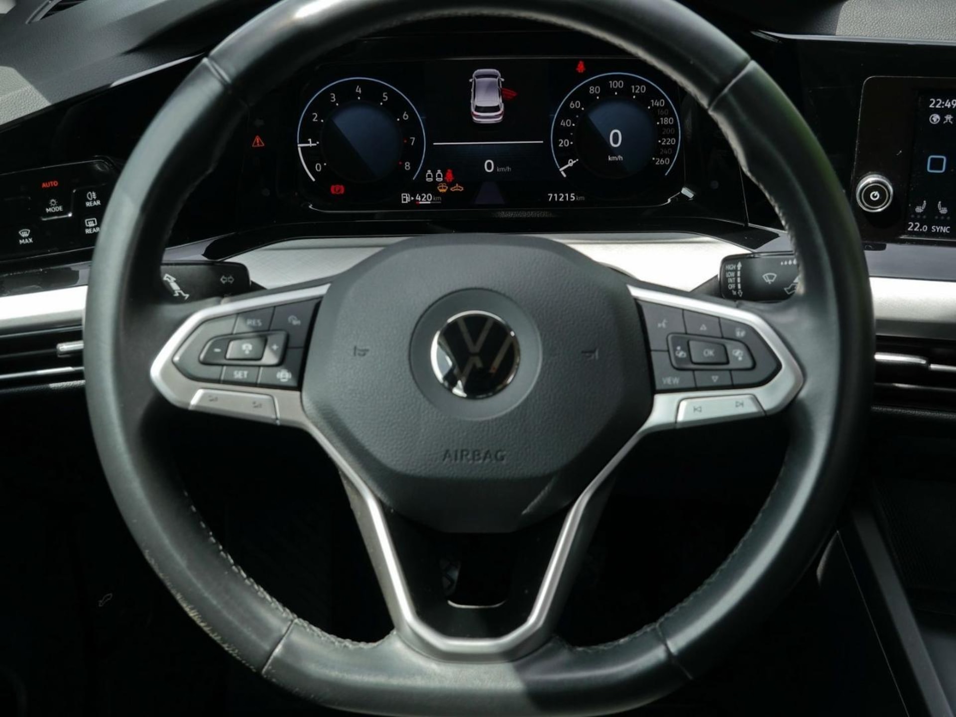Volkswagen Golf Life