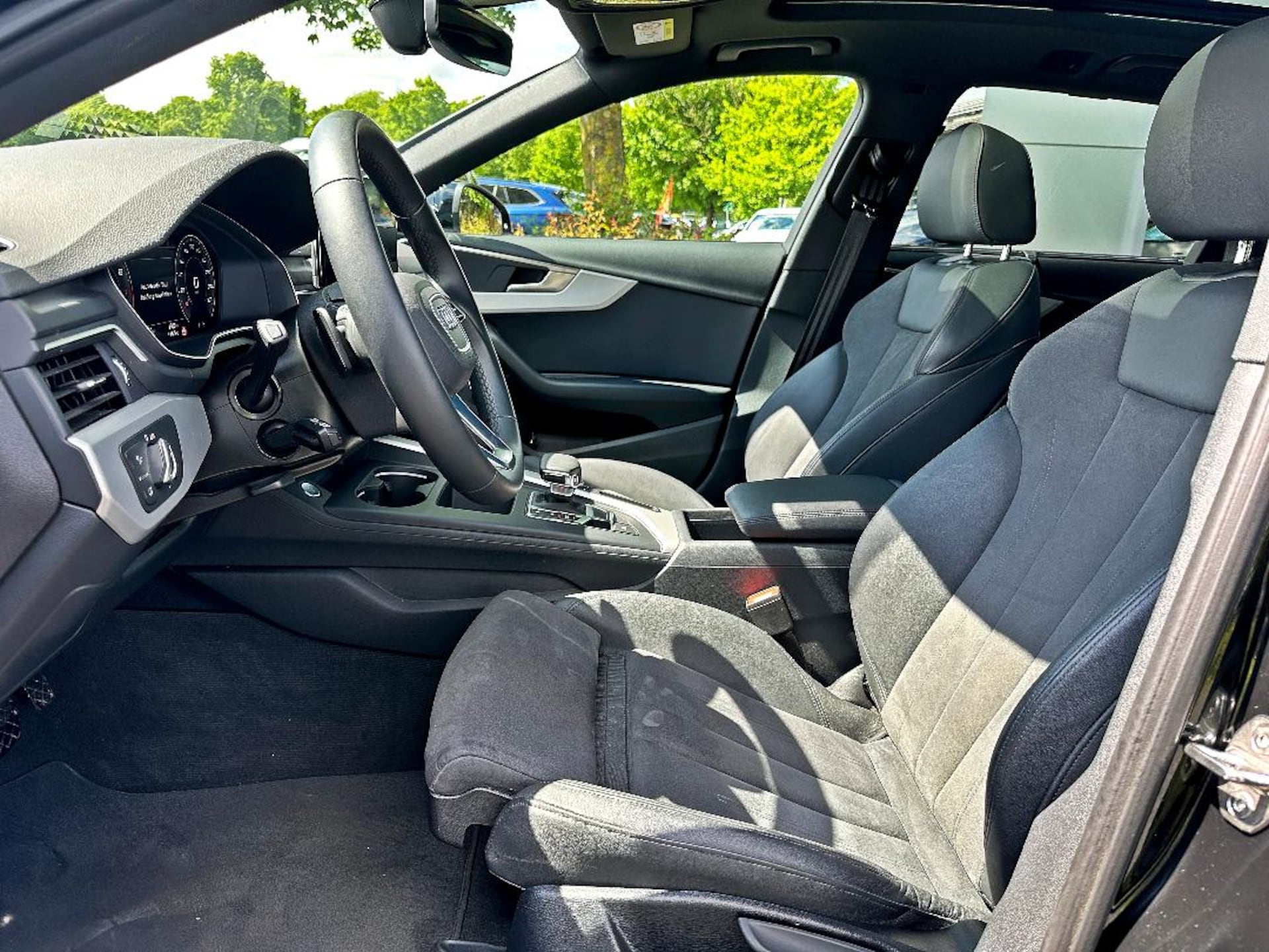 Audi A4 Avant S line