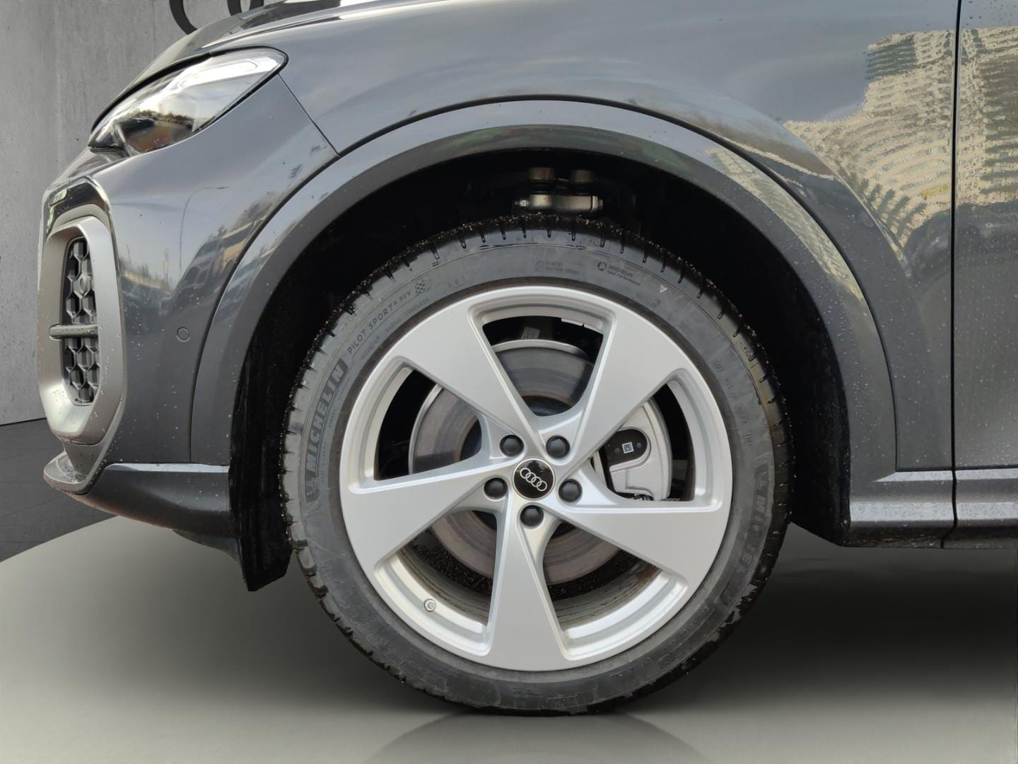 Bild über Audi Q5 SUV TDI quattro 150 kW S tronic - für weitere Informationen kontaktieren Sie den Audi Partner