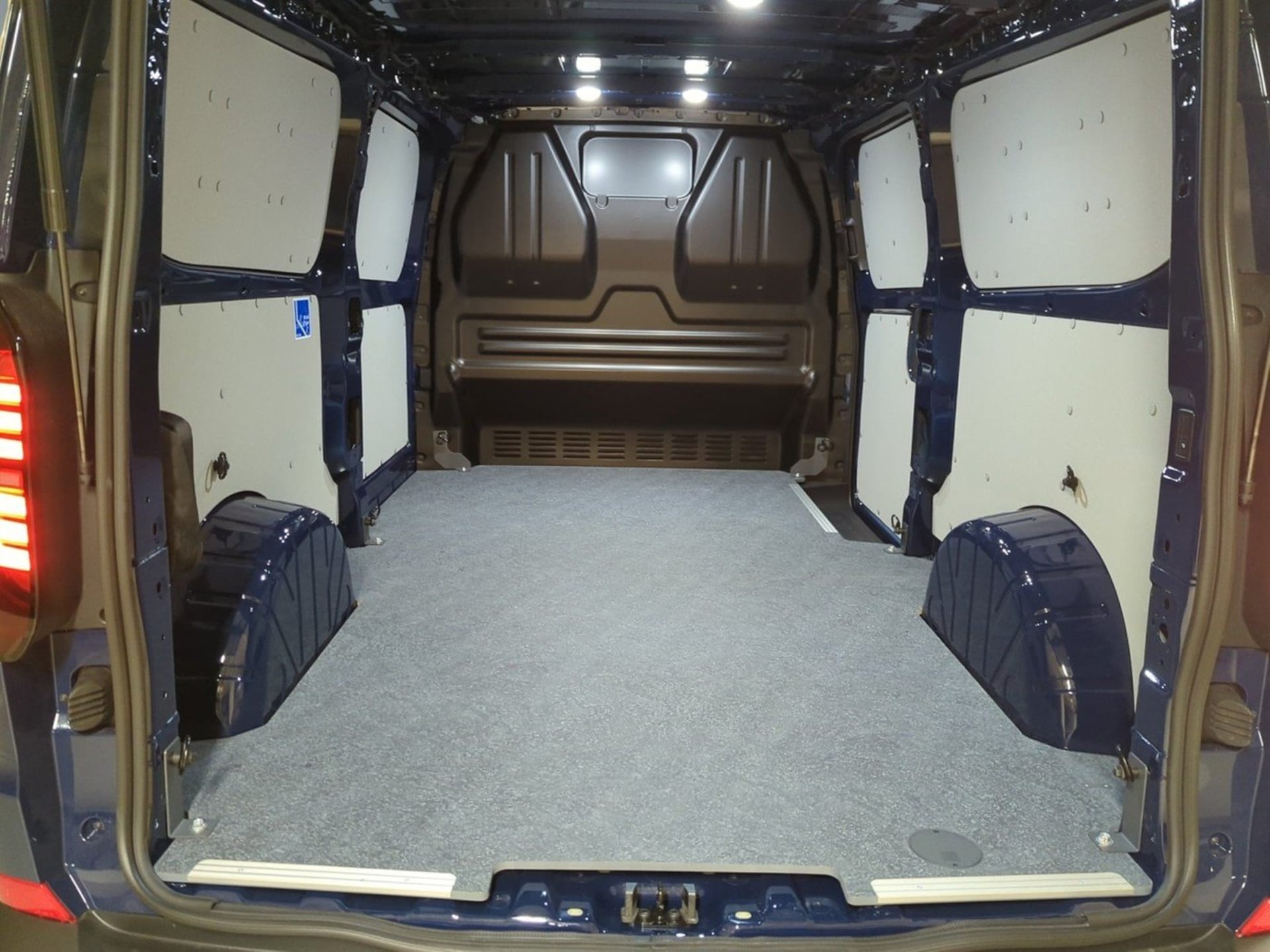 Volkswagen Transporter Kasten langer Radstand
