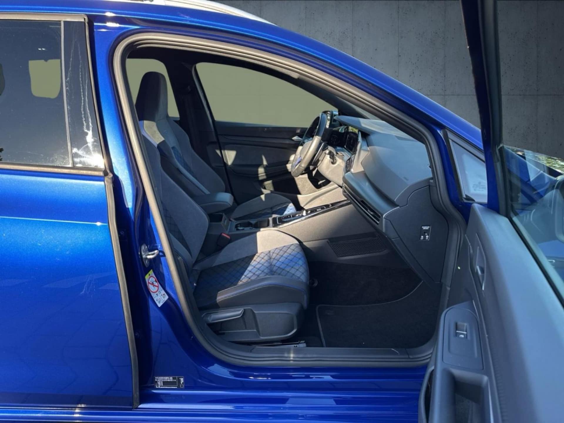 Volkswagen Golf Variant R