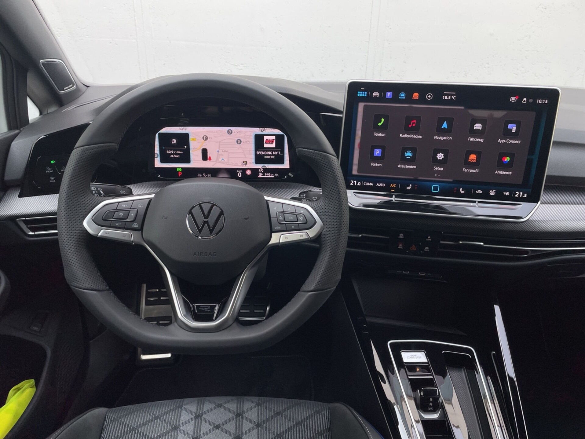 Volkswagen Golf Variant R-Line