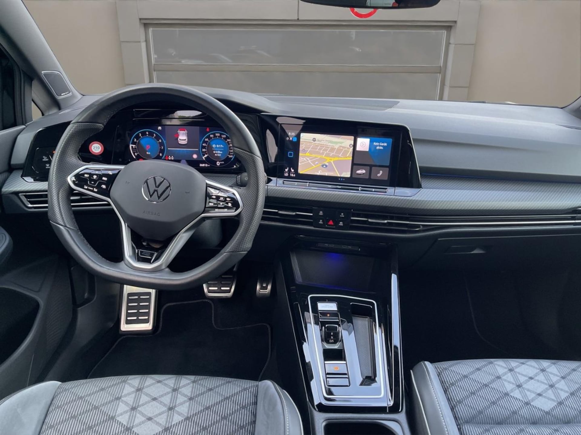 Volkswagen Golf R-Line