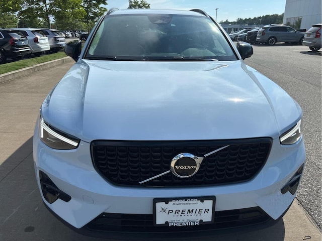 2026 Volvo XC40