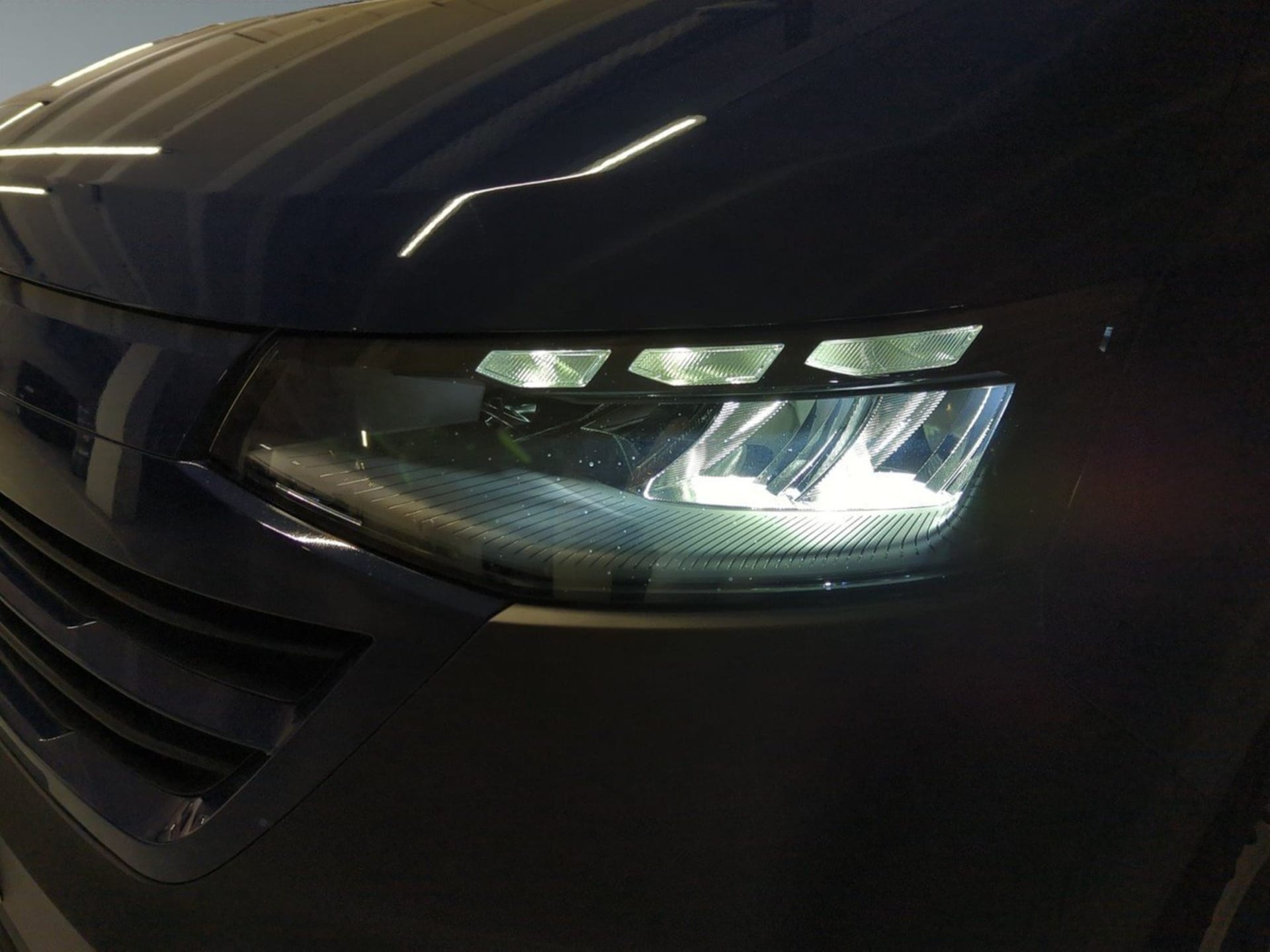 Volkswagen Transporter Kasten langer Radstand