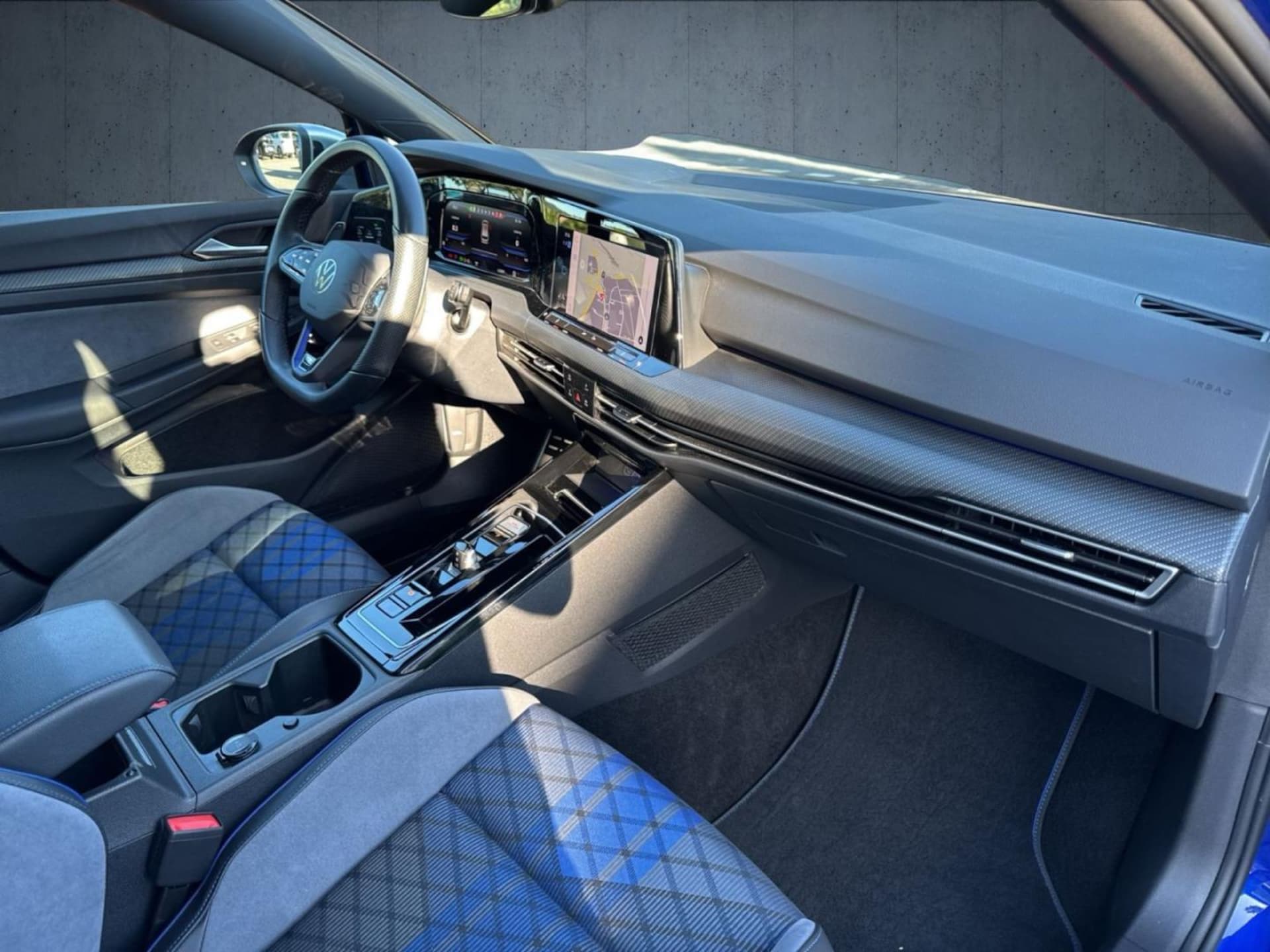 Volkswagen Golf Variant R