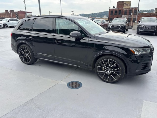 Photo of 2023 Audi Q7