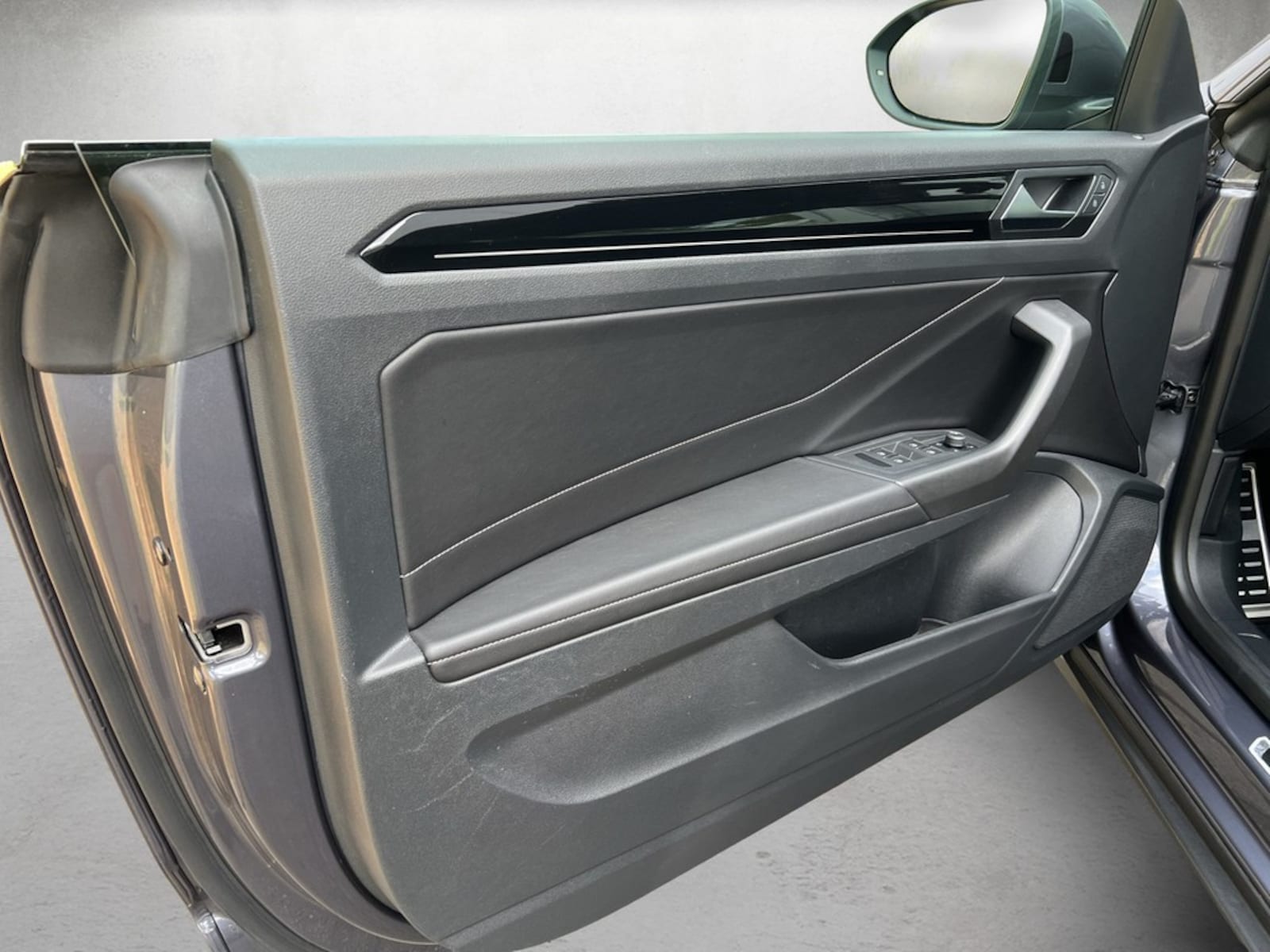 Volkswagen T-Roc Cabriolet – Bild 6