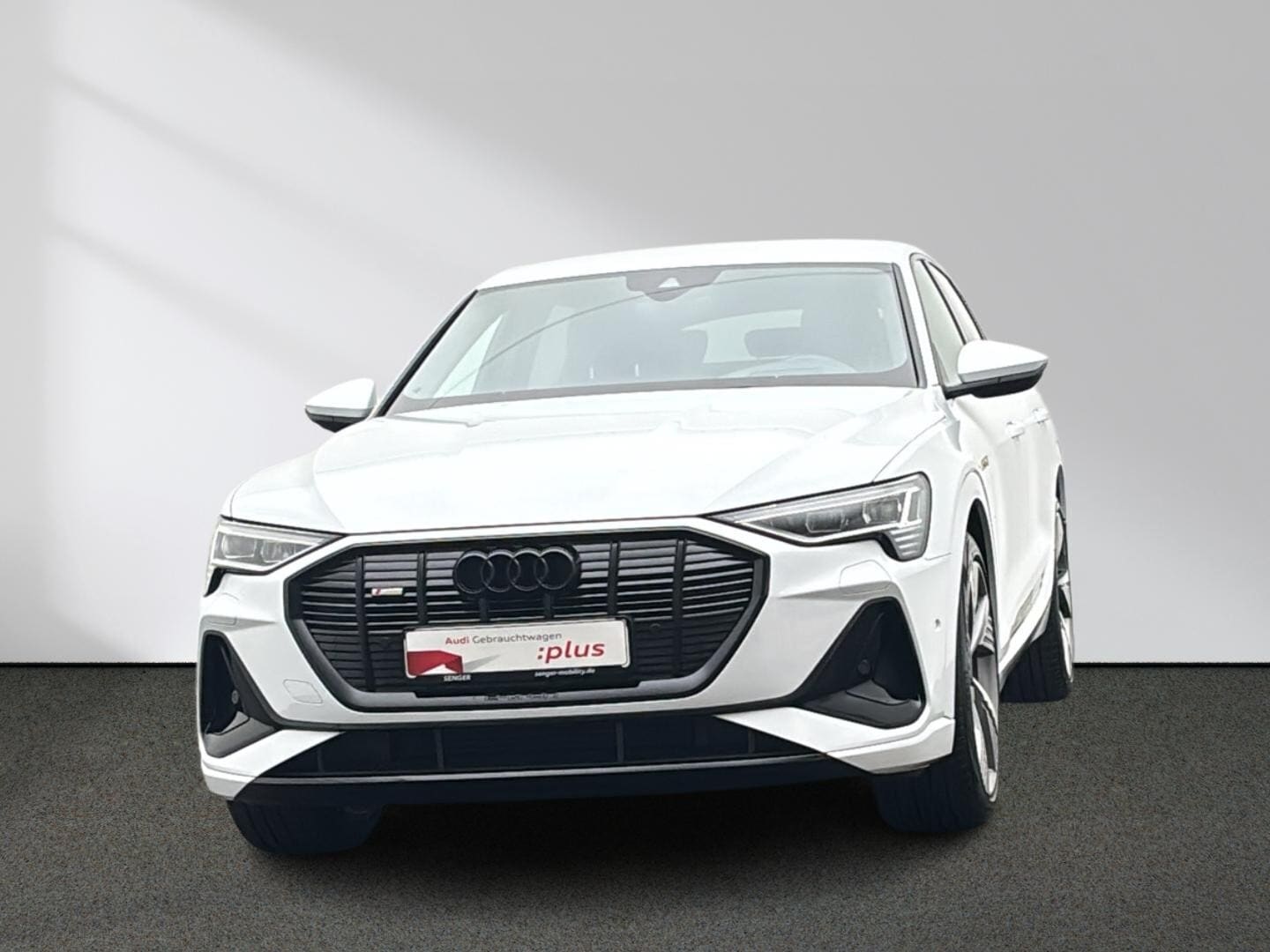 Bild über Audi e-tron S line 55 quattro - für weitere Informationen kontaktieren Sie den Audi Partner