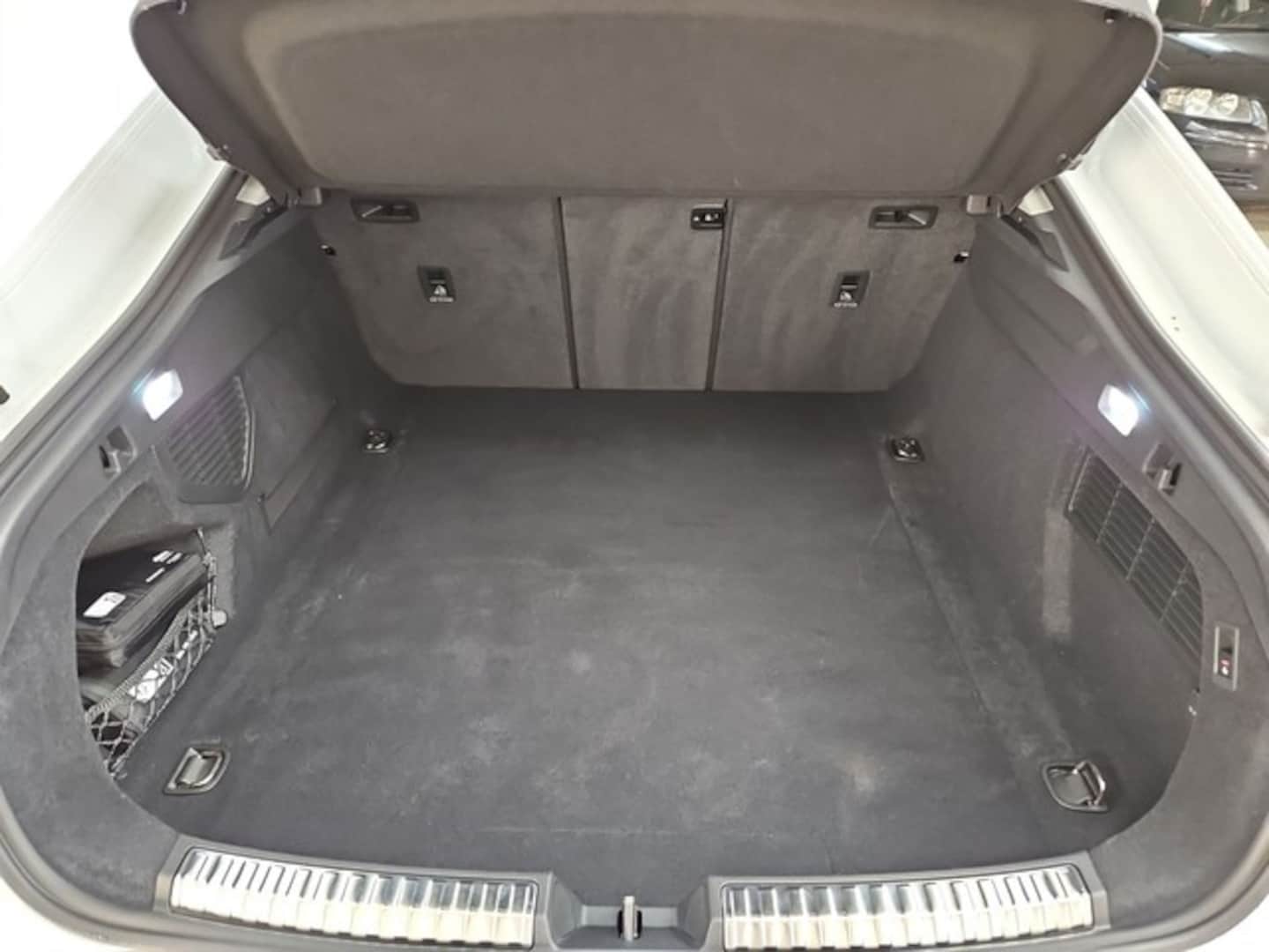 Bild über Audi A5 Limousine TDI 150 kW S tronic - für weitere Informationen kontaktieren Sie den Audi Partner