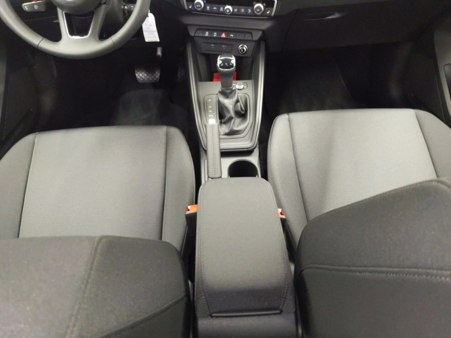 Bild über Audi A1 Sportback 25 TFSI S tronic - für weitere Informationen kontaktieren Sie den Audi Partner