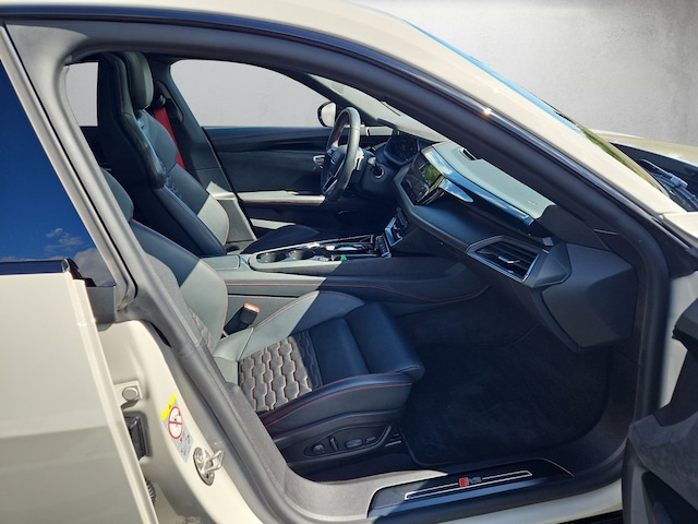 Audi e-tron GT RS