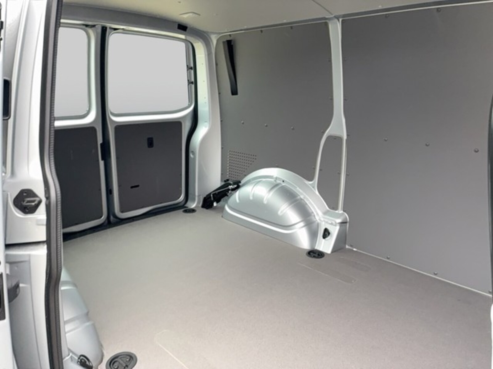 Volkswagen T6.1 Transporter Kasten kurzer Radstand – Bild 10