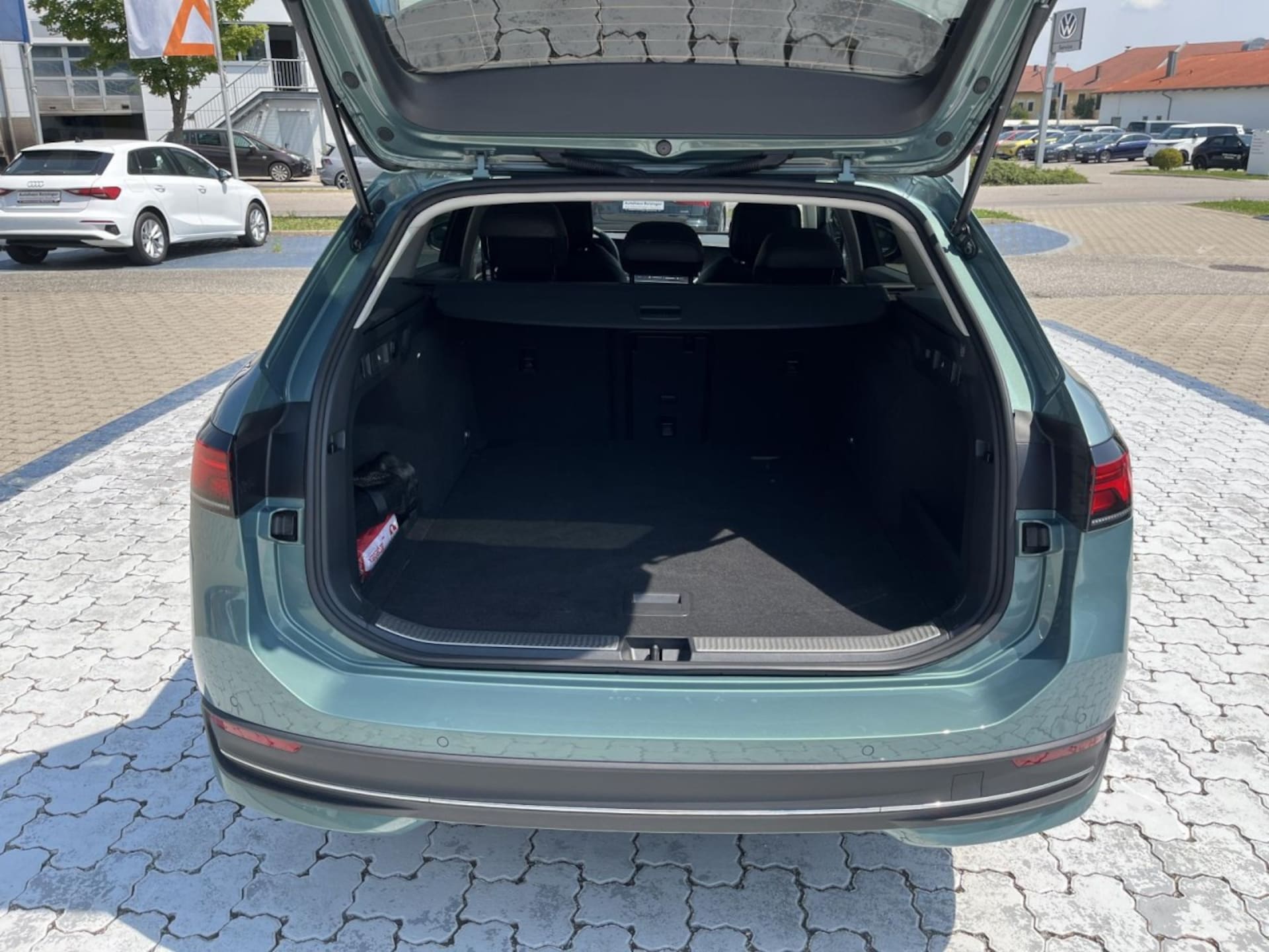 Volkswagen Passat Business