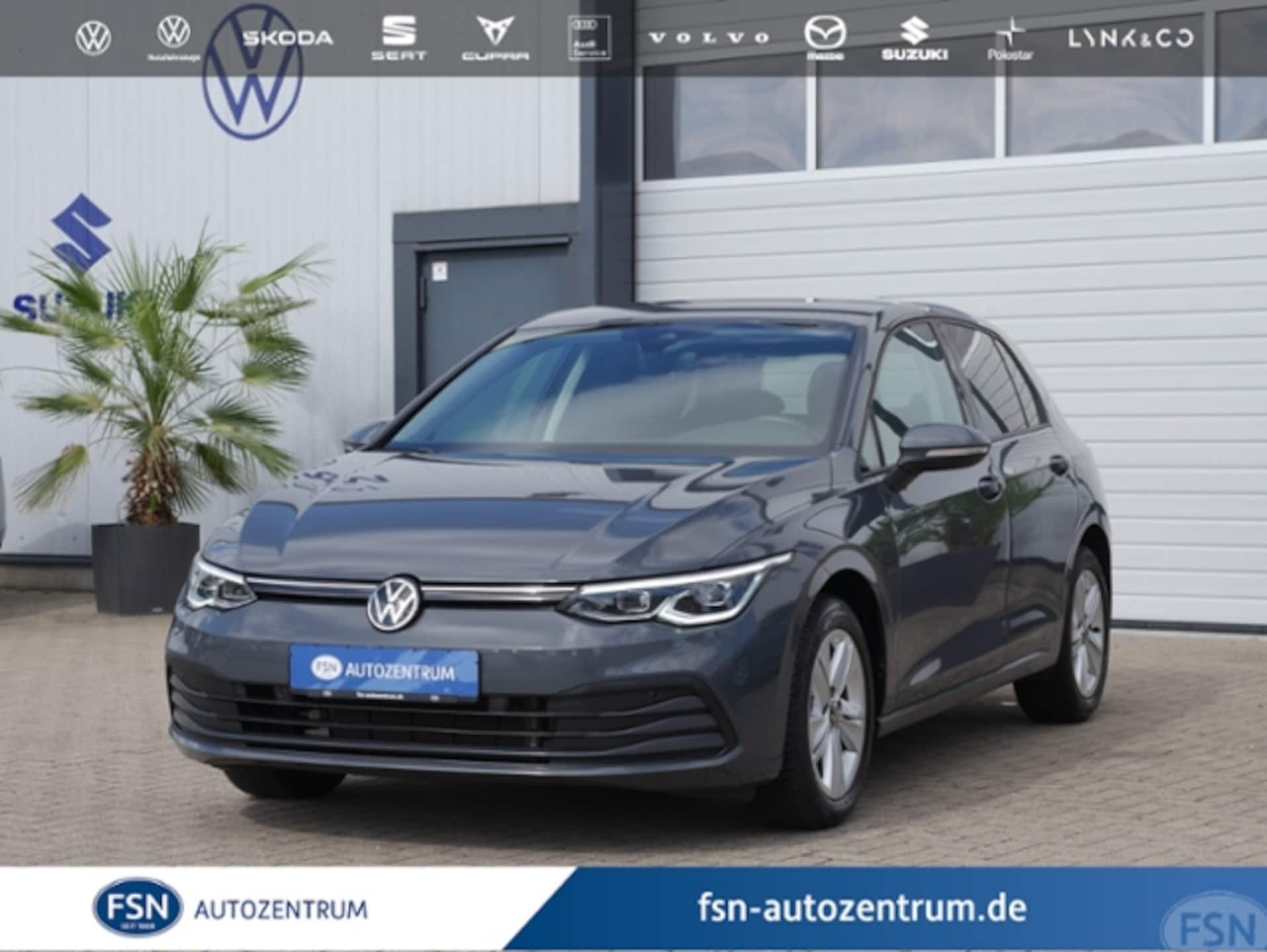 Volkswagen Golf Life