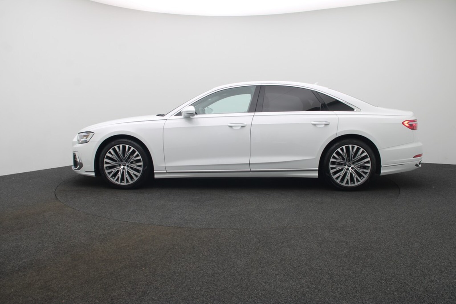 Audi A8 – Bild 2
