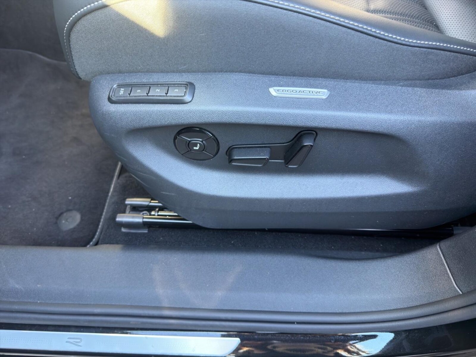 Volkswagen Tiguan – Bild 25