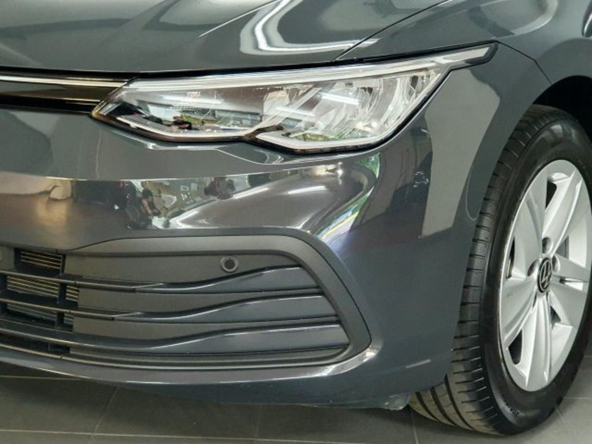 Volkswagen Golf Life