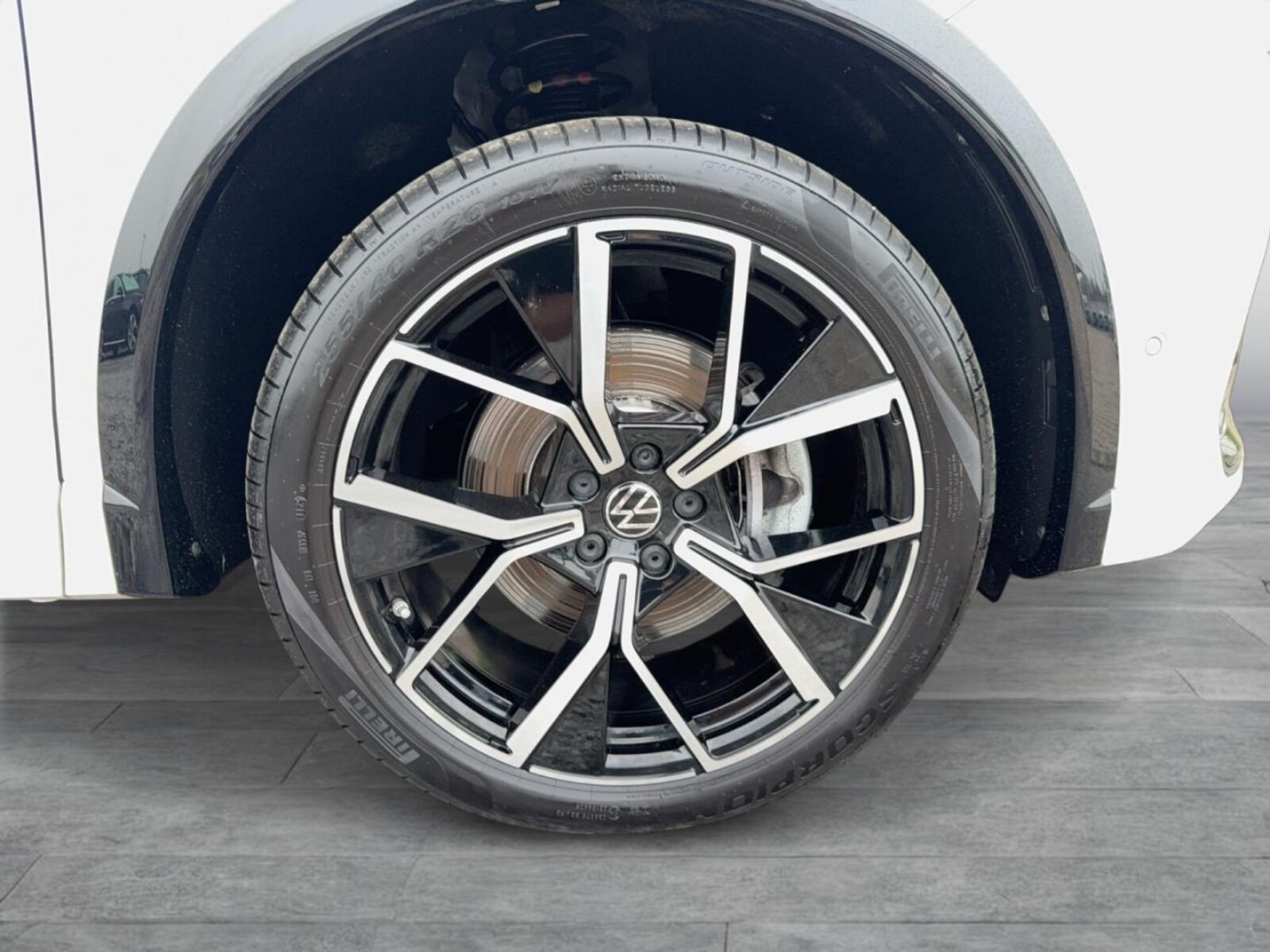Volkswagen Tiguan – Bild 8