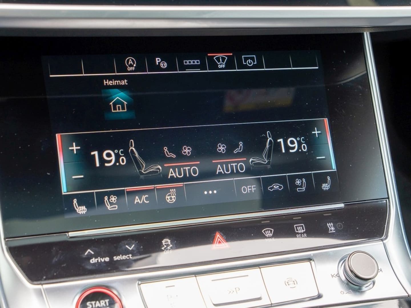 Bild über Audi RS 6 Avant TFSI quattro tiptronic - für weitere Informationen kontaktieren Sie den Audi Partner