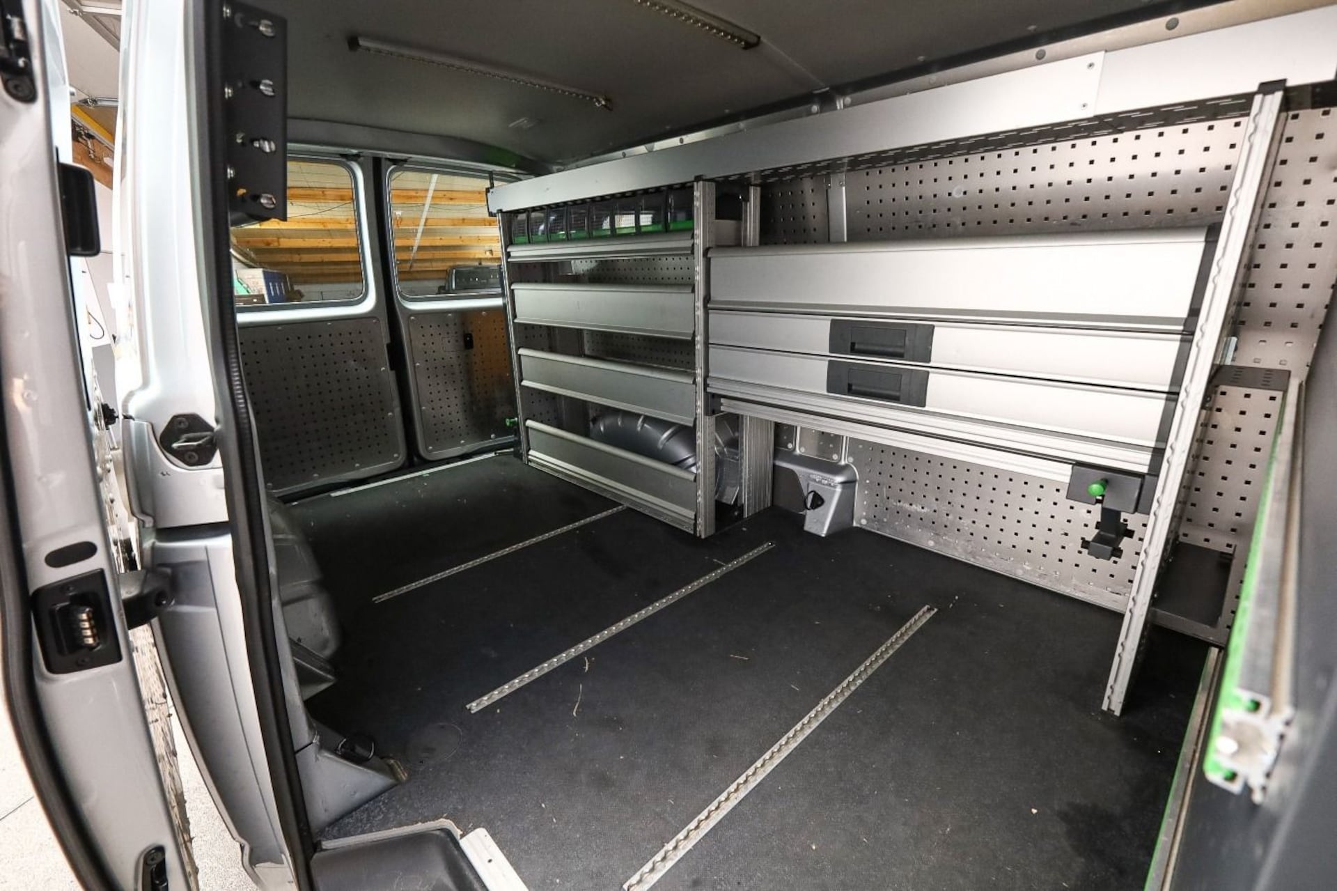 Volkswagen T6.1 Transporter Kasten langer Radstand