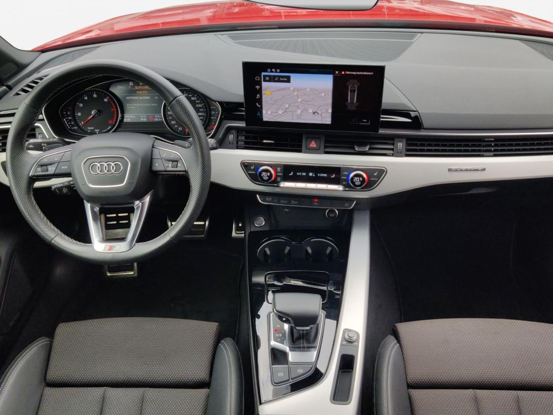 Audi A4 Avant S line