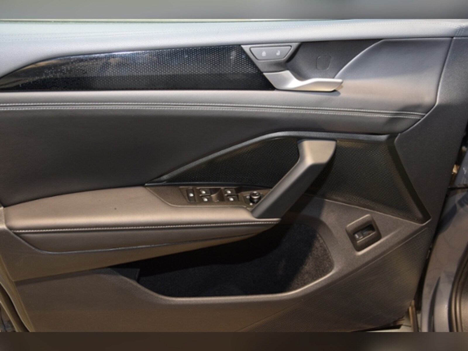 Volkswagen Tiguan – Bild 11