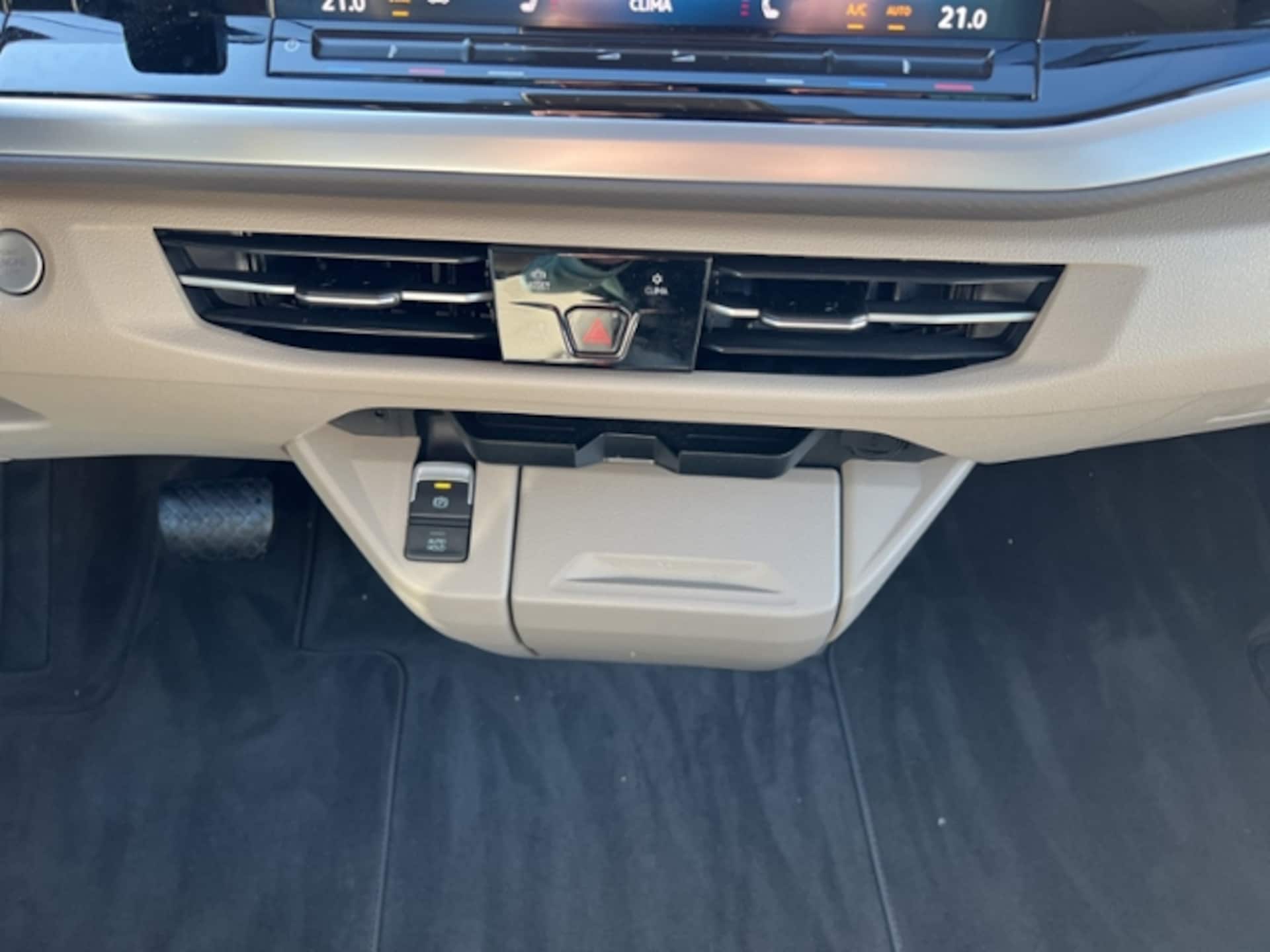 Volkswagen Multivan Life