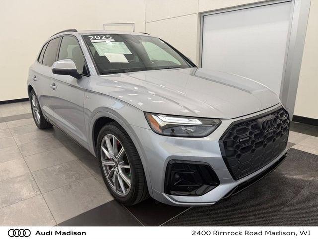 Photo of 2025 Audi Q5 TFSI e