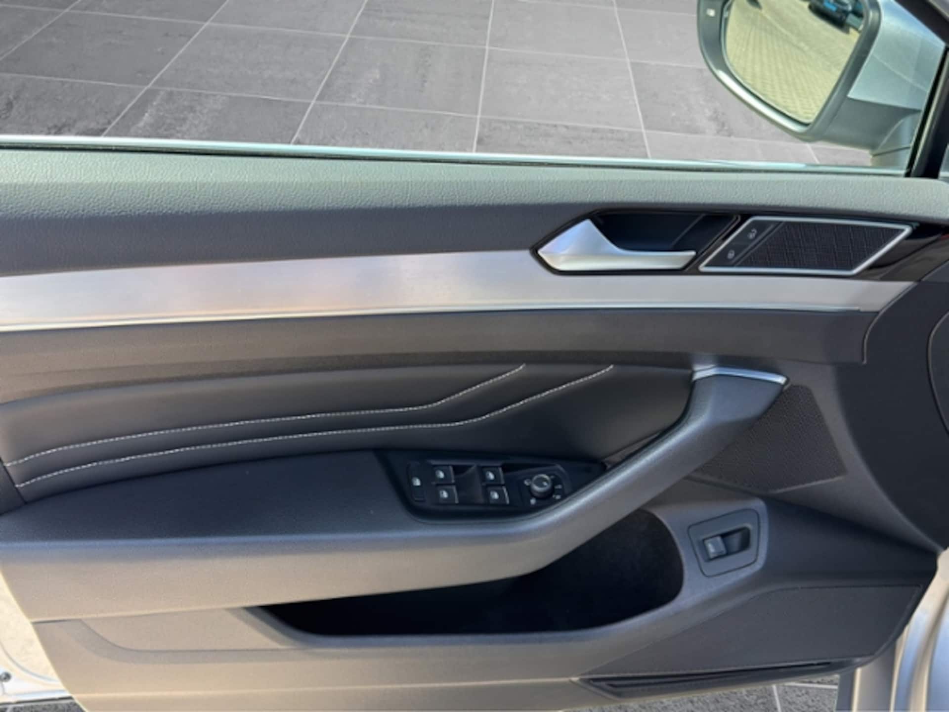 Volkswagen Passat Variant Elegance