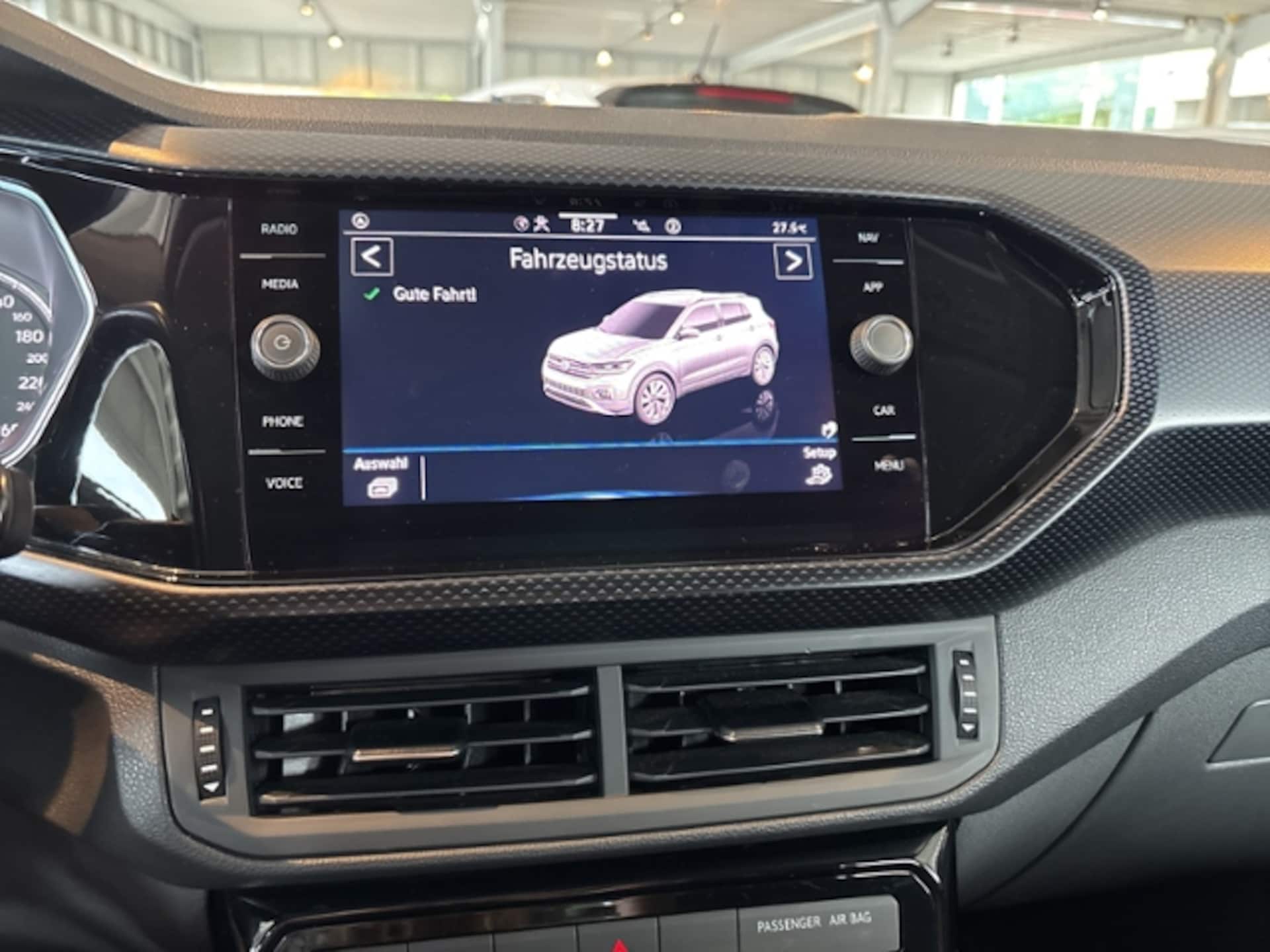 Volkswagen T-Cross United