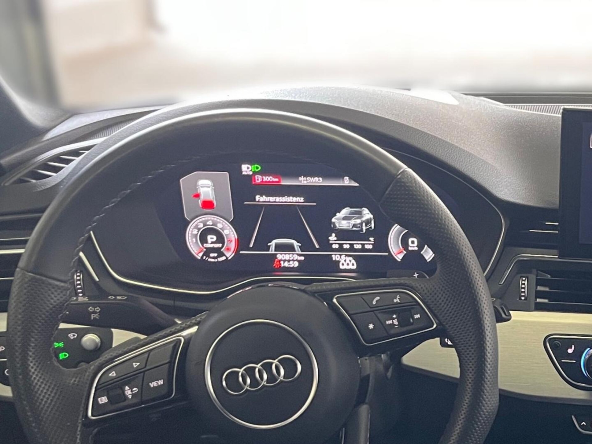 Audi A4 Avant S line