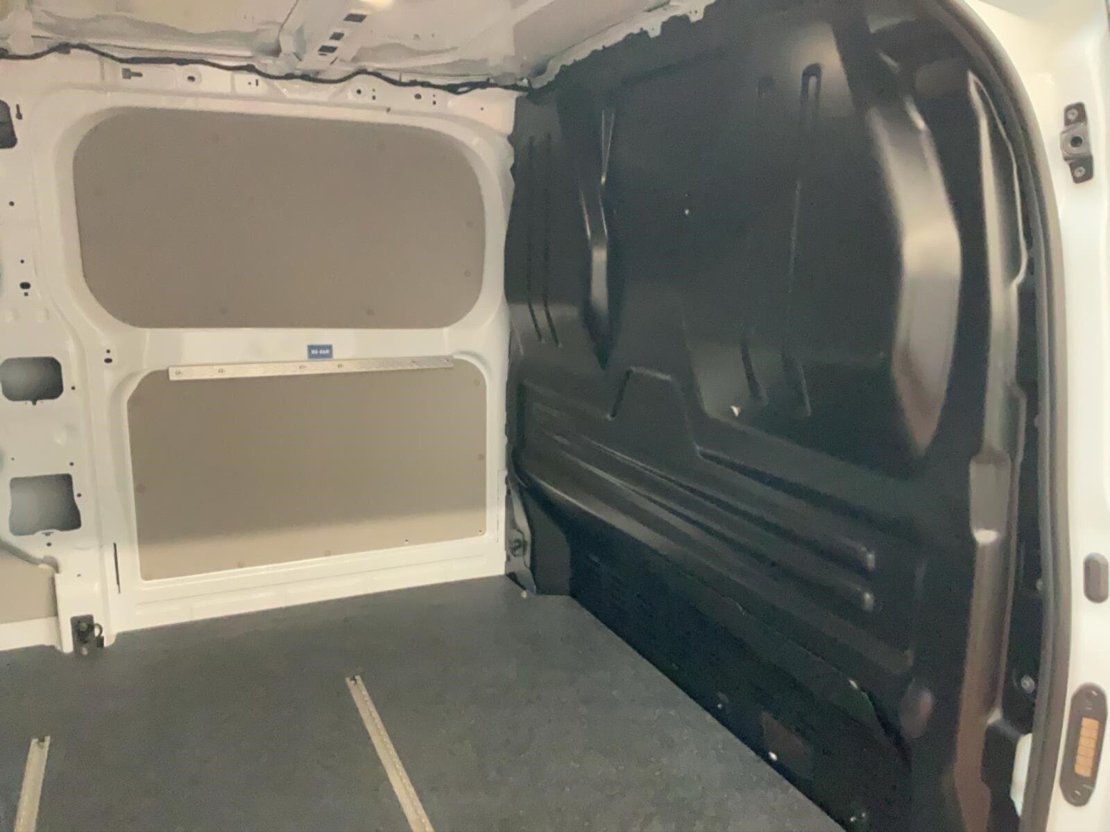 Volkswagen Transporter Kasten langer Radstand – Bild 13