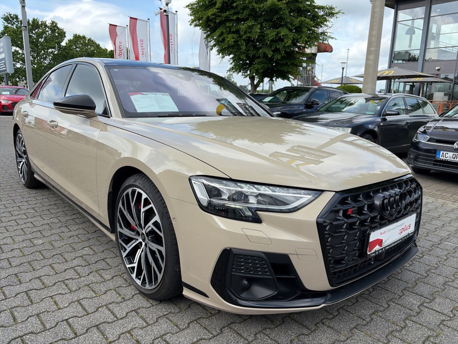 Audi S8 – Bild 16
