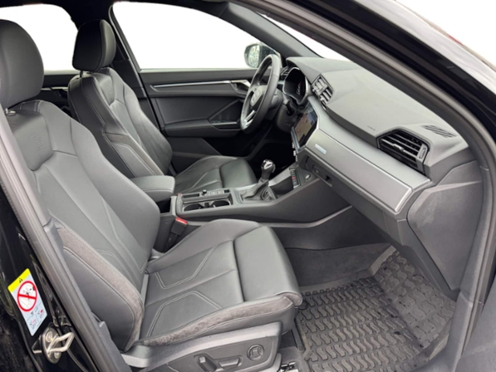 Audi Q3 SUV S line