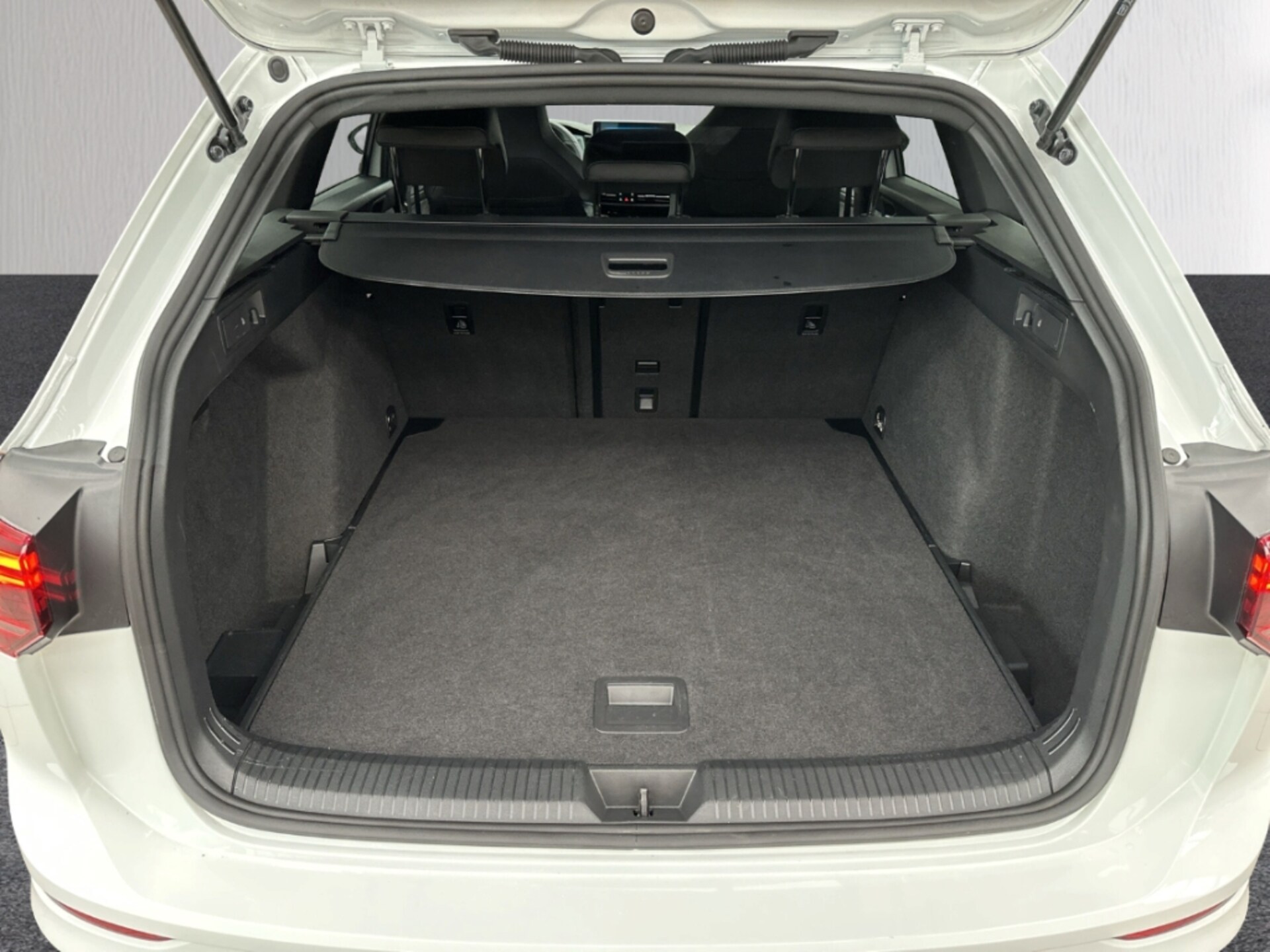 Volkswagen Golf Variant R-Line